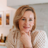 Sandra Loch